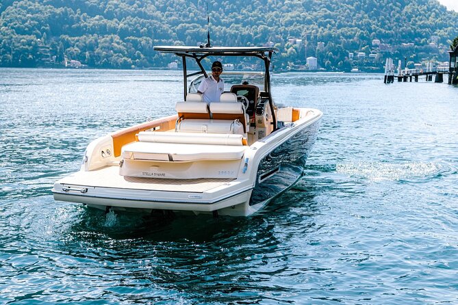 1H Luxury Cruise Como Lake Tender Yacht Invictus 9 Pax - A quick cruise with a big-name villa route