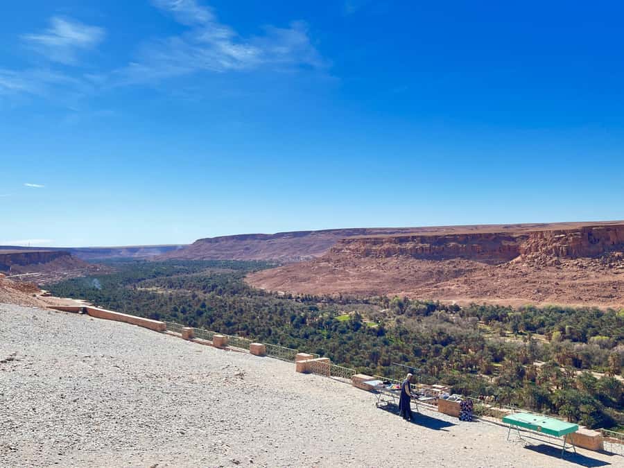 2-Day Desert tour from Fes to Fes/Marrakech wit Luxury Camp - The long road from Fes to the Middle Atlas