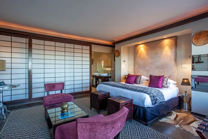 2 Day Inverdoorn Luxury Safari - The 6:00 a.m. sunrise safari