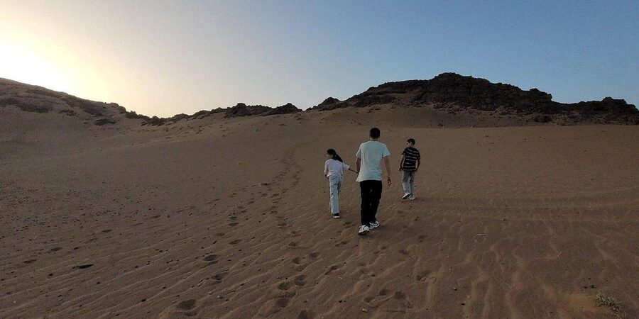 2-Day Luxury Excursion from Marrakech to the Zagora Desert - Sunrise, breakfast, and the return through Ouarzazate