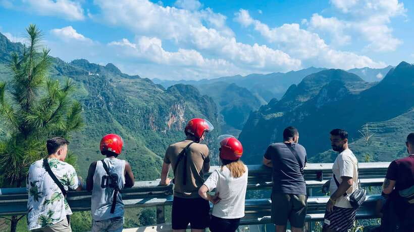 2-day Motorbike Ha Giang Loop Luxury Tour With Easy Rider - Day One: From Bac Sum Pass to Dong Van