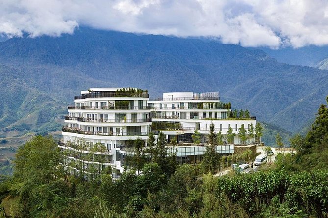 2-Day Sapa Trekking Tour from Hanoi by Luxury Limousine - Weather, clothing, and practical preparation