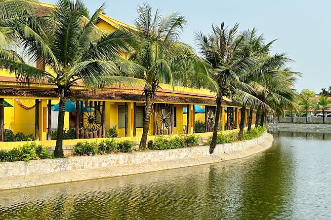 2 Days 1 Night Luxury Ninh Binh Private Tour from Hanoi - Day One: Lunch, Thung Nham, and Mua Cave