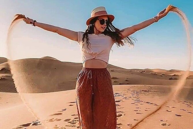 2 Days Luxury Tour to Merzouga Desert from Fez with Small Group - Arriving in Merzouga by 4x4 or camel