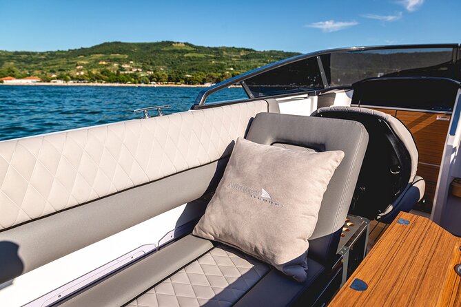 "2 Hour Luxury Tour of Lake Como: Discover the Beauty" - From Como’s waterfront to Villa Olmo
