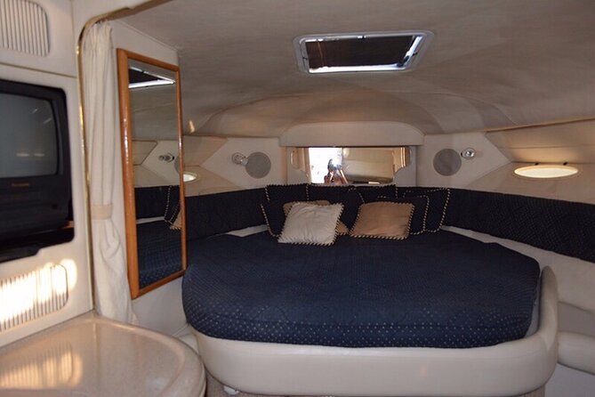2-hour Private Sunset Cruise on a luxury yacht in Cancun Bay 25P18 - Who will enjoy this Cancun yacht outing?