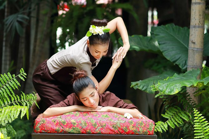 2 Hour Siam Herbal Luxury Spa Package at Fah Lanna Spa - Old City branch - The private consultation before treatment