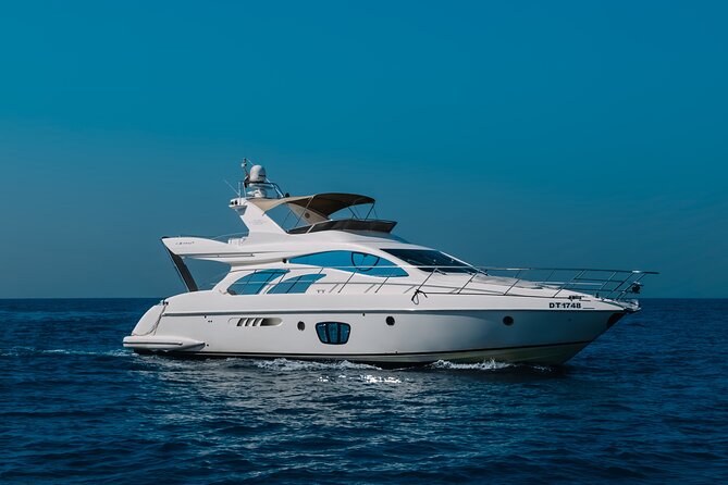 2 hours Dubai private luxury yacht 55ft tour - The first views: Dubai Marina from the water