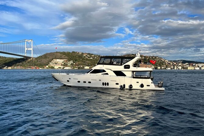 2 Hours Luxury Private Yacht Cruise on the Bosphorus - Returning Toward the Golden Horn and Galata Bridge