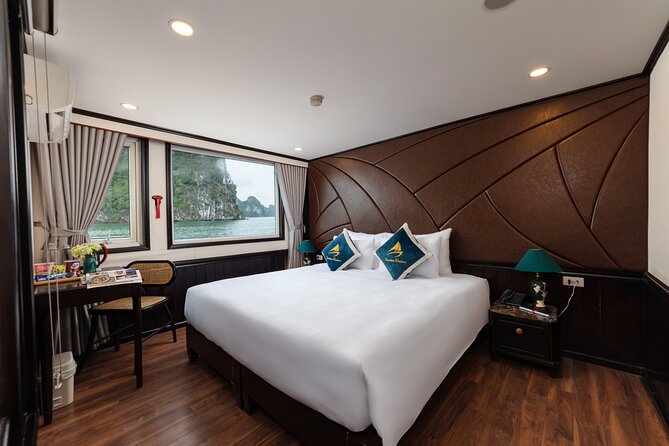 [2D1N] Halong Amanda Cruise - Luxury Unique Cruise on Bay - Early tai chi and the final morning