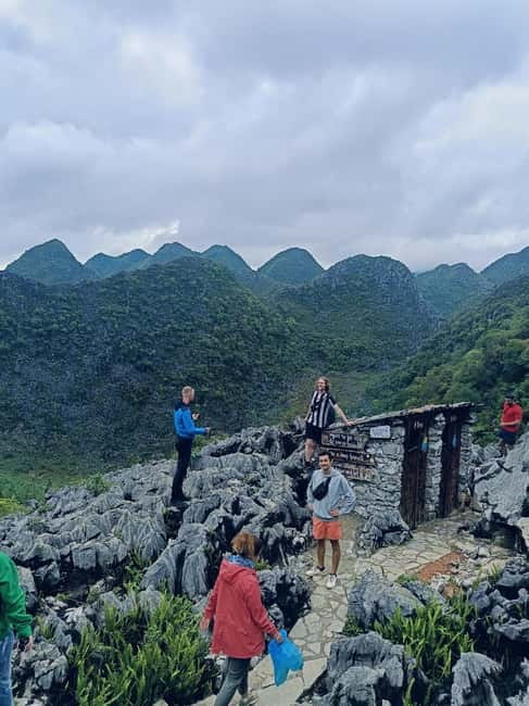 3-day Motorbike Ha Giang Loop Luxury Tour With Easy Rider - Food, rooms, and what the package covers