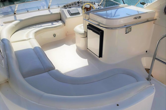 3-Hour Luxury Yacht Cruise from Dubai Marina - Price, group size, and what you actually receive