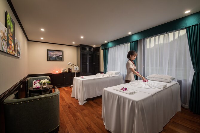 3D2N Luxury HaLong Bay with Aspira Cruise: kayak, Cat Ba island - Day 2: Cat Ba Island and Viet Hai village