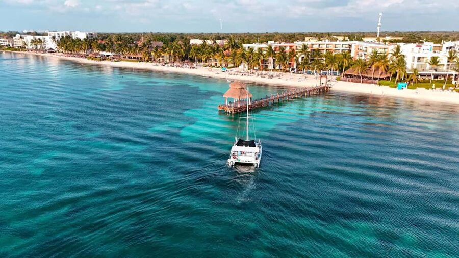 4 Hour Turtle Sanctuary Experience on a Luxury Catamarán - El Cielo and the starfish on the white sand