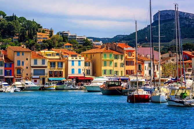 5-Hour Private Sightseeing Tour of the Provence from Marseille in Luxury Car - Cassis, seafood, and the Mediterranean coast