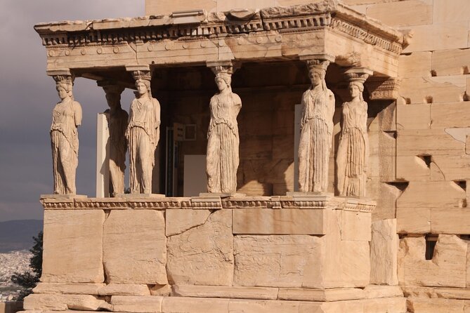 6-Hour Private Luxury Tour in Athens: Exclusively for couples - The changing of the guard at Syntagma