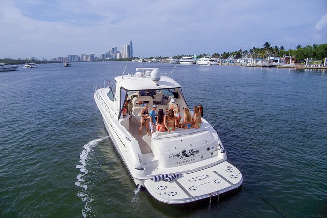60ft Luxury Yacht Charter in Fort Lauderdale, Florida - Key points at a glance
