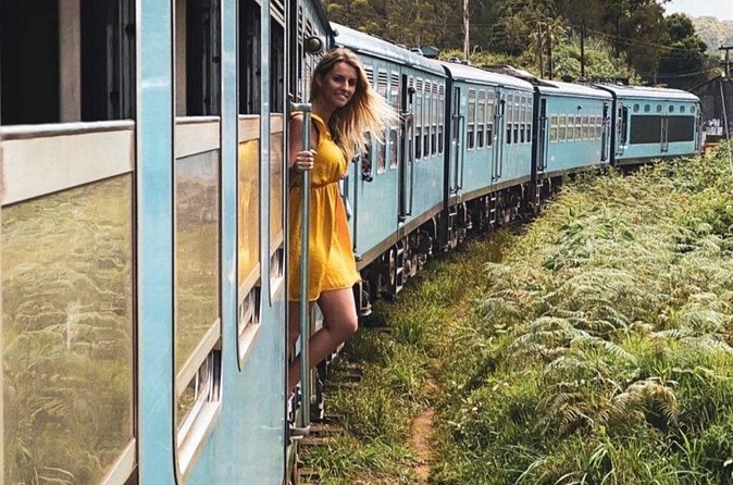 7 Days Tour in Sri Lanka Hotels with Breakfast and Luxury Car - Day 5: Ella walks for different fitness levels