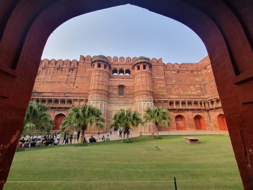 Agra: Taj Mahal Vip tickets with Professional Photographer - Should you book the Taj Mahal VIP photography tour?