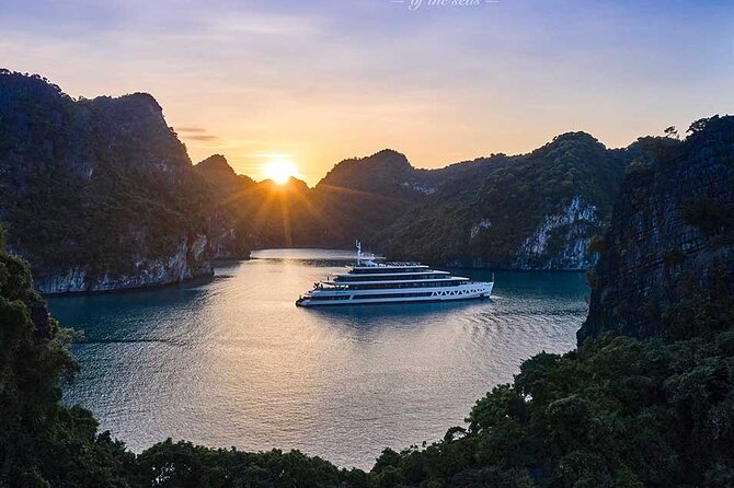 ALL Inclusive: Halong Bay Overnight Luxury Cruise Collection - What the balcony cabin adds