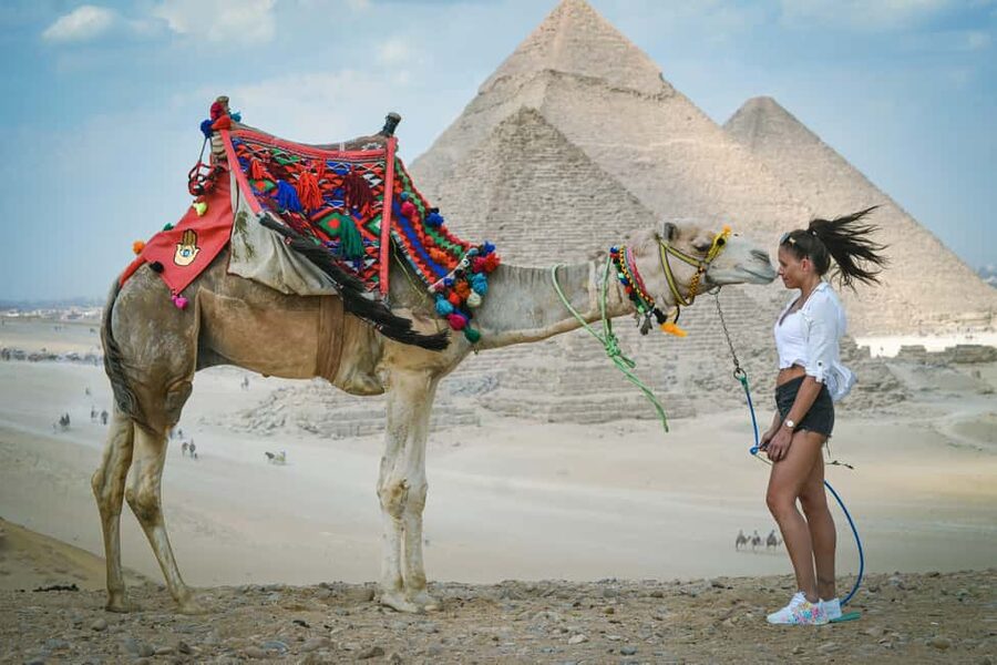 All-inclusive private Trip Pyramids Sphinx, Camel, VIP Lunch - Key points at a glance