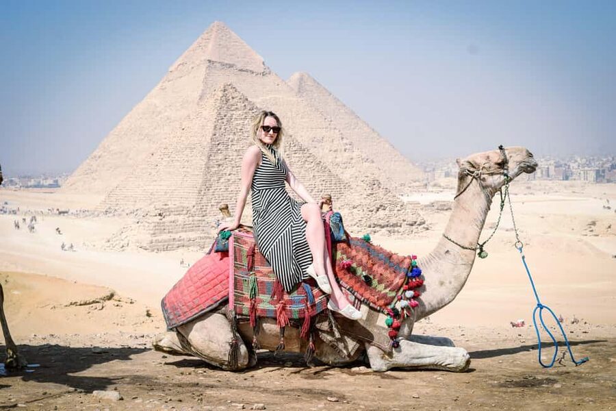 All-inclusive private Trip Pyramids Sphinx, Camel, VIP Lunch - The price and what it really covers