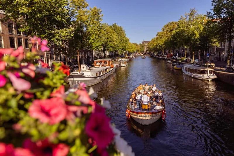 Amsterdam: 2-Hour Luxury Canal Cruise with Snacks & Drinks - From Prinsengracht to the Anne Frank House area