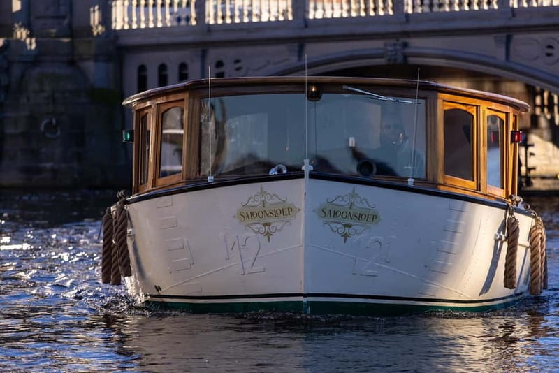 Amsterdam: 2-Hour Luxury Canal Cruise with Snacks & Drinks - Oudeschans and the dancing houses