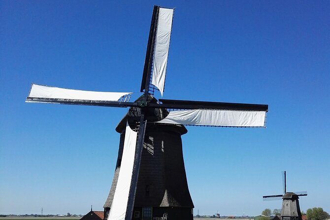 Amsterdam and Countryside Private Full-Day Tour by luxury car - Waterland and the Dutch fight for dry ground