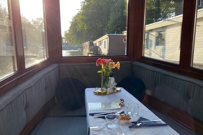 Amsterdam Breakfast Cruise on Private Luxury Boat - Breakfast on the canals