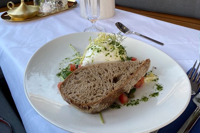 Amsterdam Breakfast Cruise on Private Luxury Boat - A route built around your group