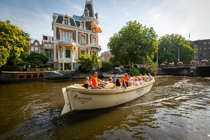 Amsterdam Luxury Canal Cruise + Unlimited Drinks & Bites option - Why seeing Amsterdam by canal works so well