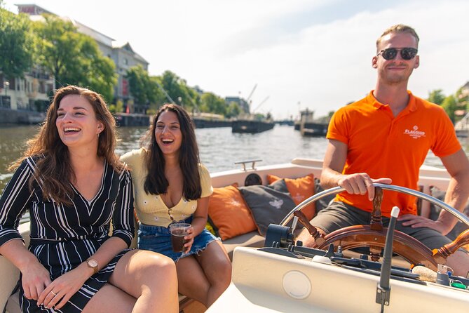 Amsterdam Luxury Canal Cruise + Unlimited Drinks & Bites option - Guide style, sound, and the value of the hour