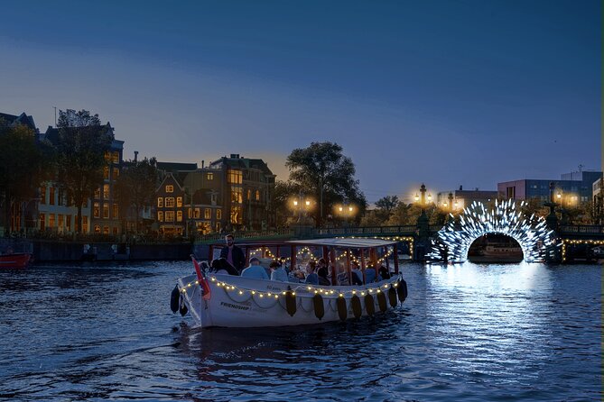 Amsterdam: Luxury Light Festival Cruise Unlimited Drinks Included - Key points to know before booking