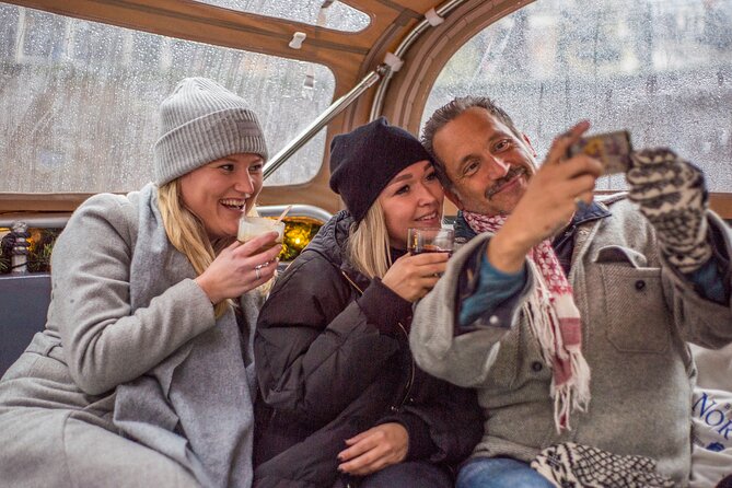 Amsterdam: Luxury Light Festival Cruise Unlimited Drinks Included - The boat question: comfort, cover, and cold