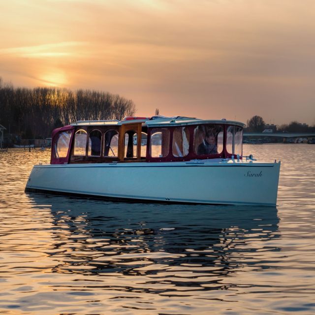 Amsterdam: Luxury Private Boat Tour - Amsterdam Centraal Station from the water