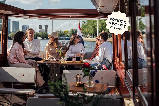 Amsterdam: Luxury Saloon Boat Cruise with Cocktails & Waffle - Key points to know before boarding