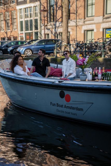 Amsterdam: Private Luxury Cruise with BBQ and Drinks - Seeing Amsterdam from the UNESCO canal belt