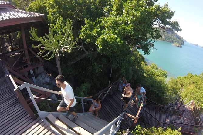 Angthong National Marine Park VIP Small Group Tour - Cruising past Ang Thong’s cliffs
