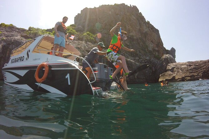Angthong National Marine Park VIP Small Group Tour - Beach lunch, kayaking, and time to slow down