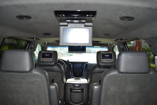 Arrival Luxury Transportation: Punta Cana International Airport to Hotels (1-5) - The main concern: pickup reliability