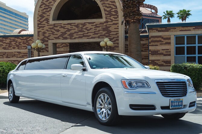 Arrival Transfer: Private Luxury 8 Passenger Limousine Service - The limousine ride to your Strip hotel