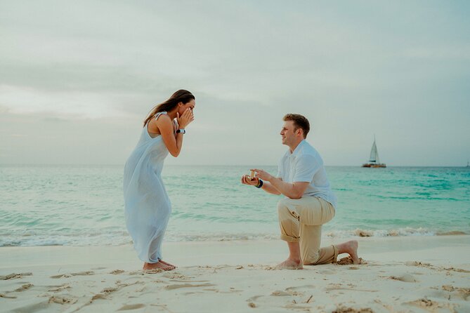 Aruba Romantic Sunset Photoshoot & Beach Picnic in Luxury Cabana - Key details before you book