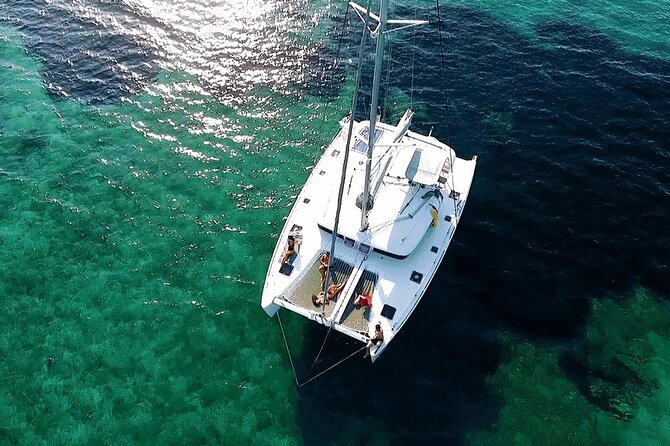 Athens Private Luxury Catamaran Cruise with Traditional Greek Meal and BBQ - Drinks, service and the luxury question