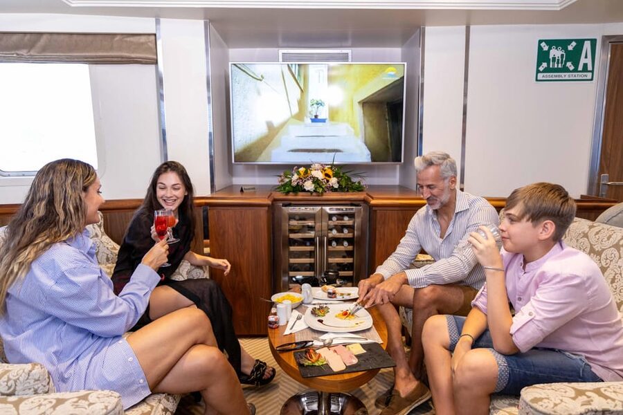 Athens: Saronic Islands Cruise with VIP Area Seating & Lunch - Key points to know before boarding