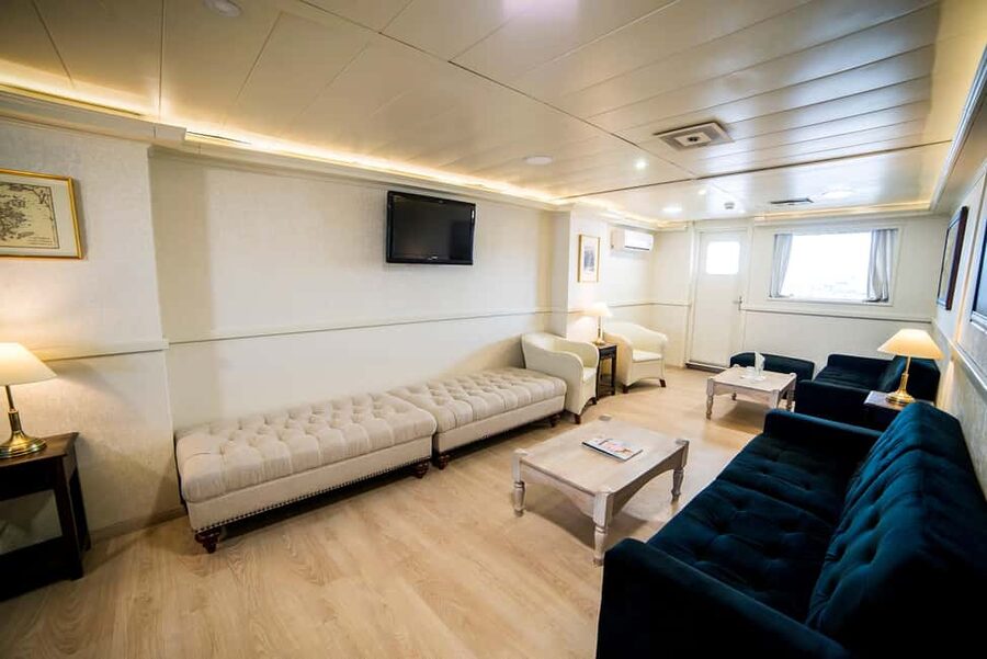 Athens: VIP Swimming Cruise to three islands - Agistri: the first island stop