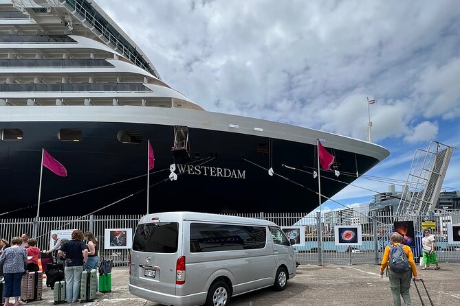 Auckland Airport Private Transfers in a Luxury Minibus - What this service does not include