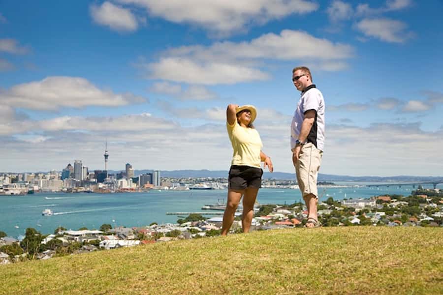 Auckland City & West Coast Luxury Tour - Tamaki Drive and the Hauraki Gulf
