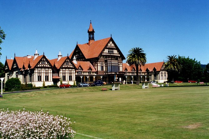 Auckland Sights Exclusive 4 Hour Luxury Day Tour - St. Heliers Bay and the Hauraki Gulf view