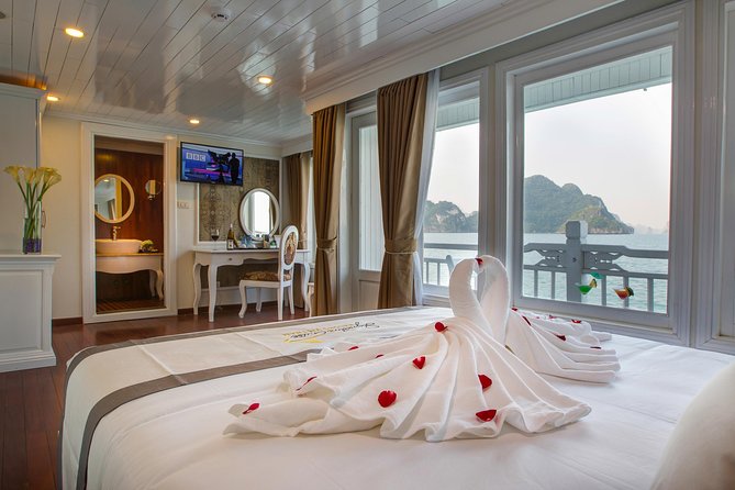 Bai Tu Long Bay Luxury Cruise 2D/1N: Visit Bai Tu Long bay & pristine places - Early Tai Chi and the second morning